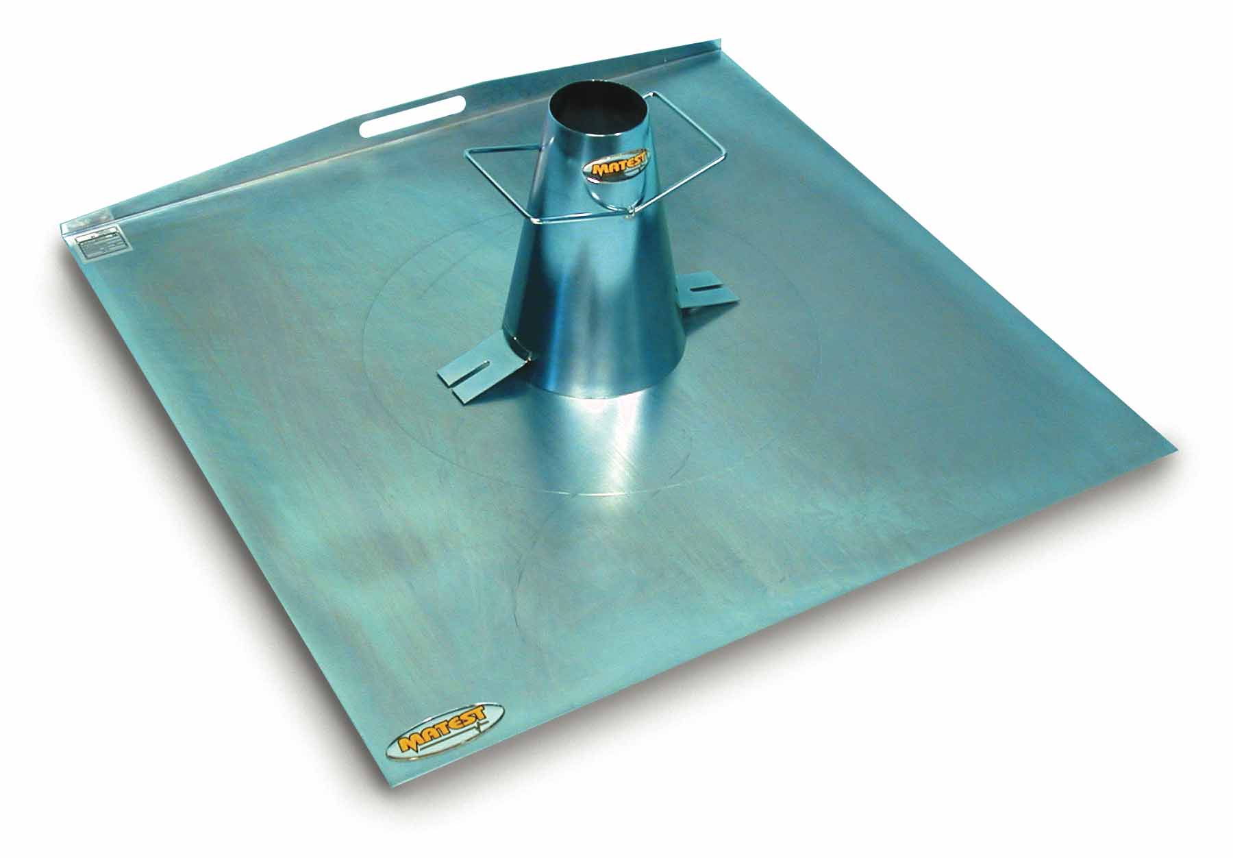 TESTING FRESH SELF COMPACTING CONCRETE-DETERMINATION OF FREE FLOW AND TIME FLOW 'SPRAY-TEST'